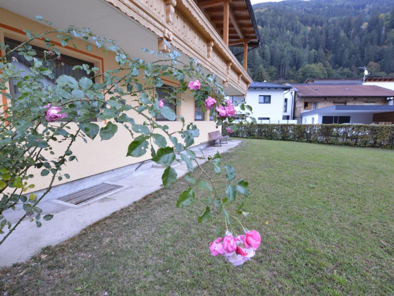 Cozy Apartment In Oetz Close To Ski Area Extérieur photo
